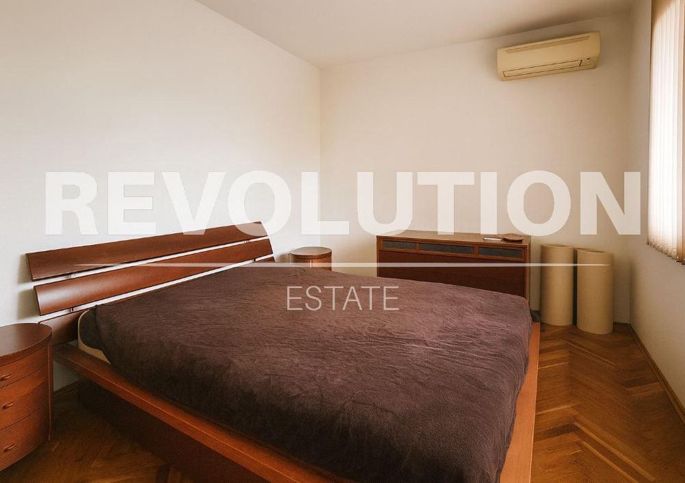 Дава се под наем Двустаен апартамент в Варна, Чайка - 72 кв.м за 475 € - Снимка #4