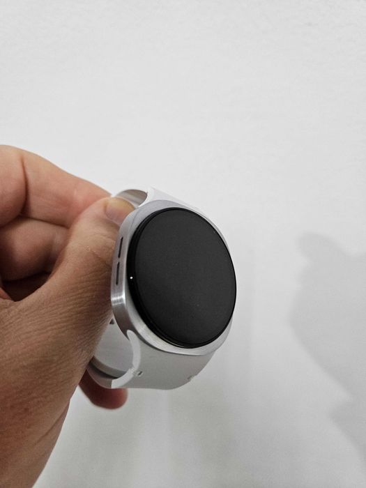 Watch Samsung 8 44MM nou neactivat 0sec 0min.