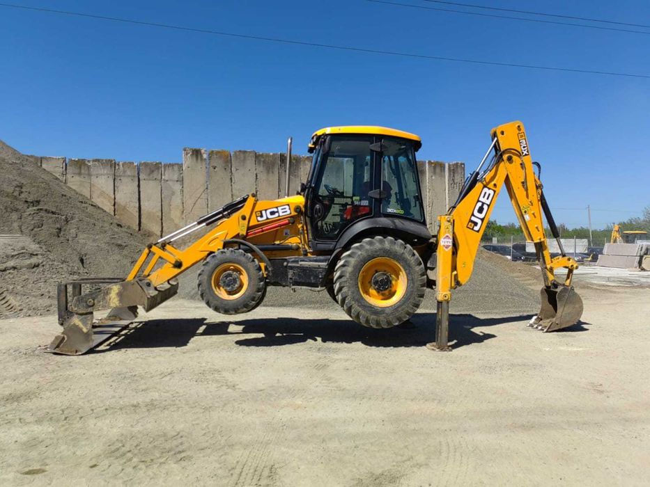 Buldoexcavator 3CX  an 2018