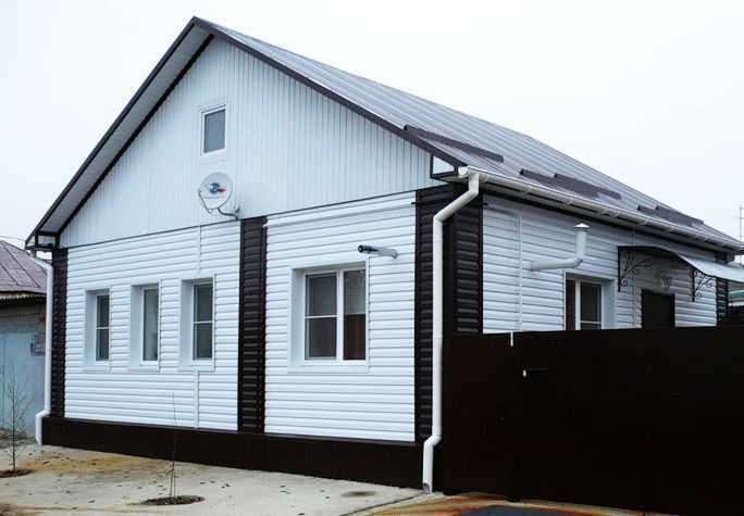 Сайдинг метталический 2900 за м2 в наличии.