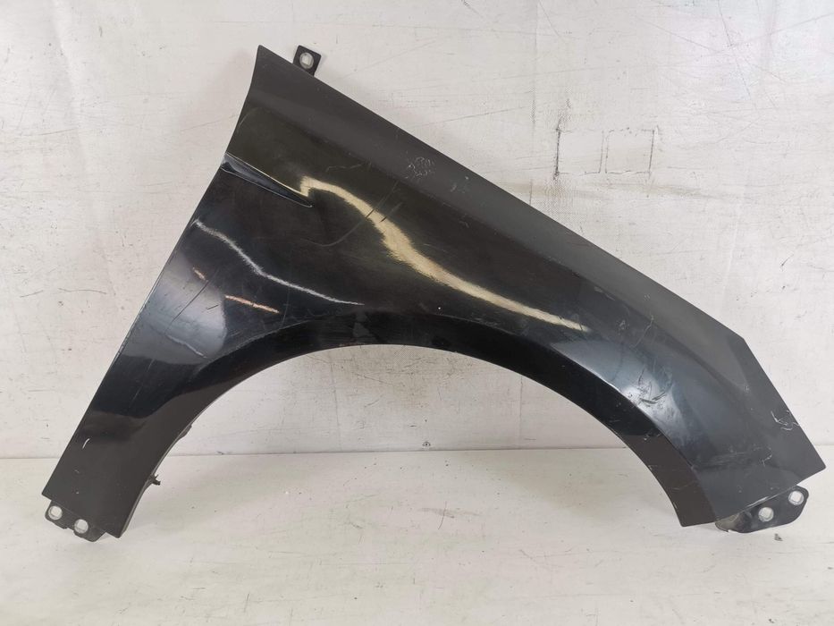 Десен преден калник / Desen preden kalnik Ford Focus 3 [ - ], Focus 3