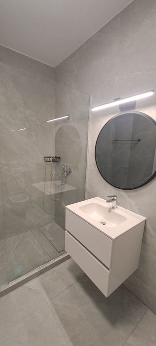 Sticla sau geamuri securizate și oglinzi