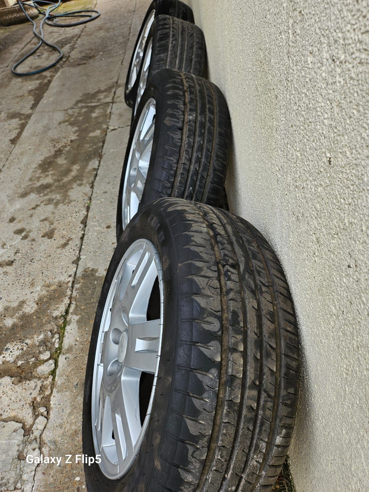 Roți vară Ford R16 5x108