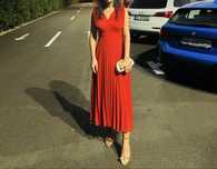 Rochie eleganta, rosie din zara. Este purtata o singura data.
