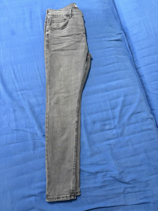 Blugi bershka skinny marime 31 M
