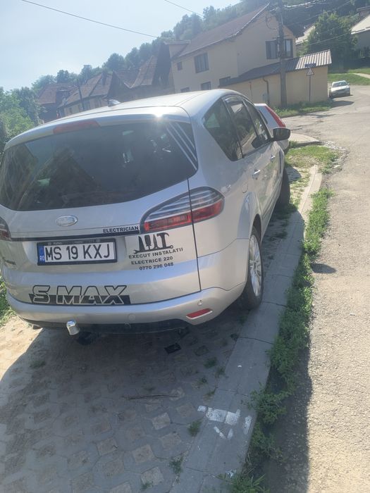 Vand sau schimb  ford s-max 2.0 tdci 140 hp