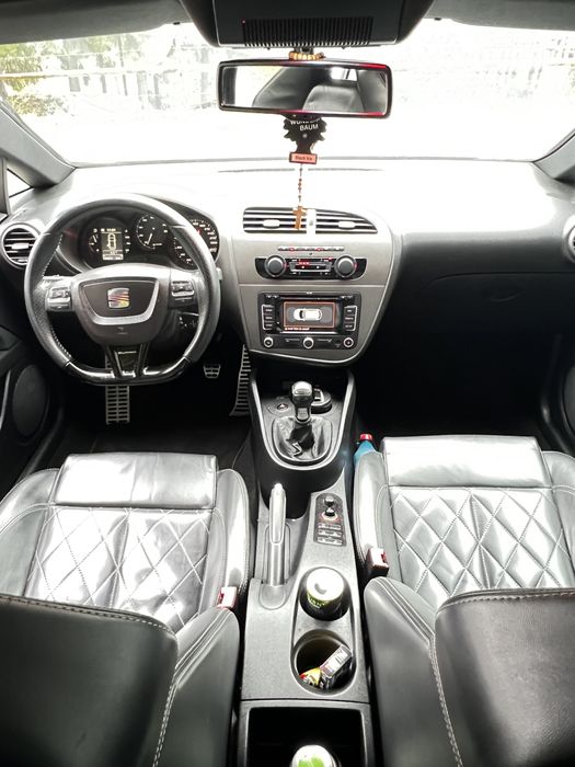 Seat Leon Cupra R - an 2011