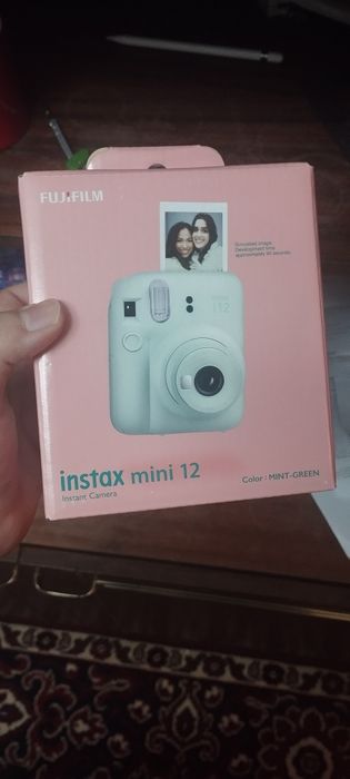 Fujifilm Instax Mini 12 (новый)