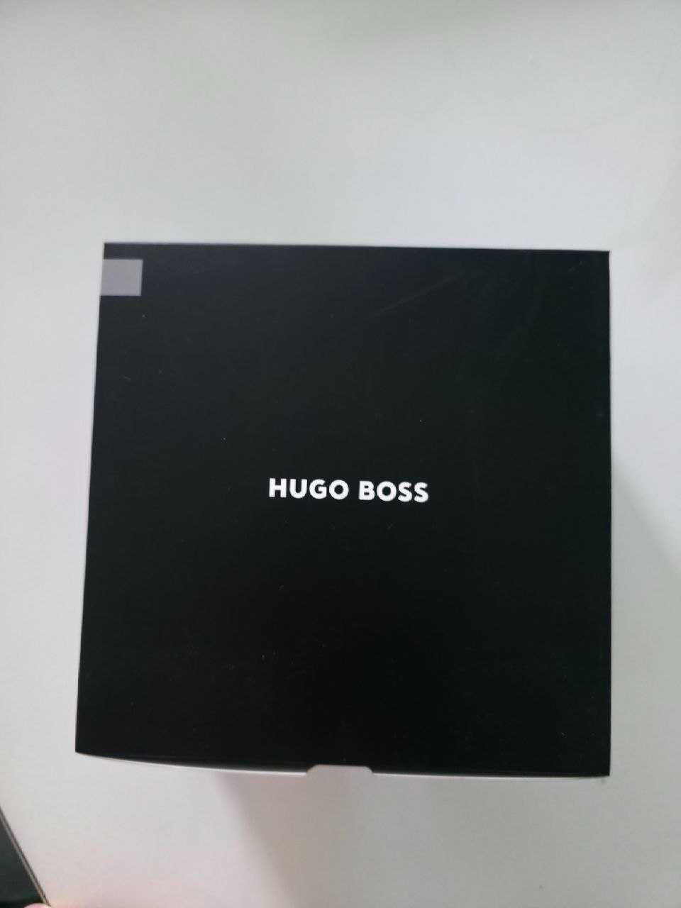 HUGO BOSS HAE208D-Speaker Gear Luxe Dark Chrome