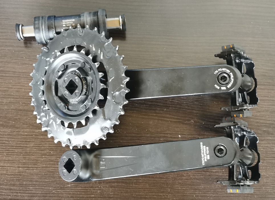 Piese MTB - pedale, brate pedale cu foi, ax pedalier, schimbator foi