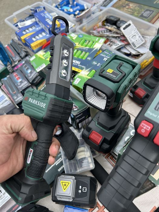 Bat lanterna cu acumulator incorporat