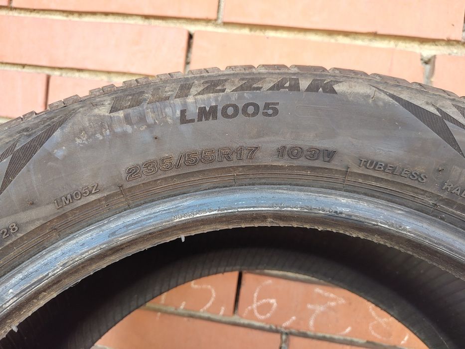 235/55/17 Bridgestone