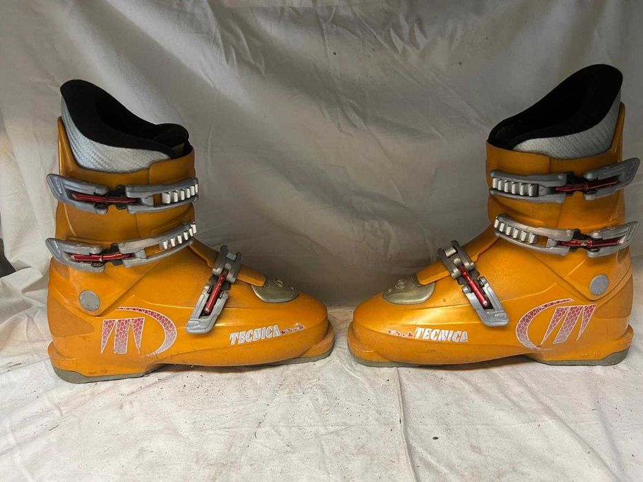 Clapari ski schi Tecnica marime Eur:39 Mondo:25