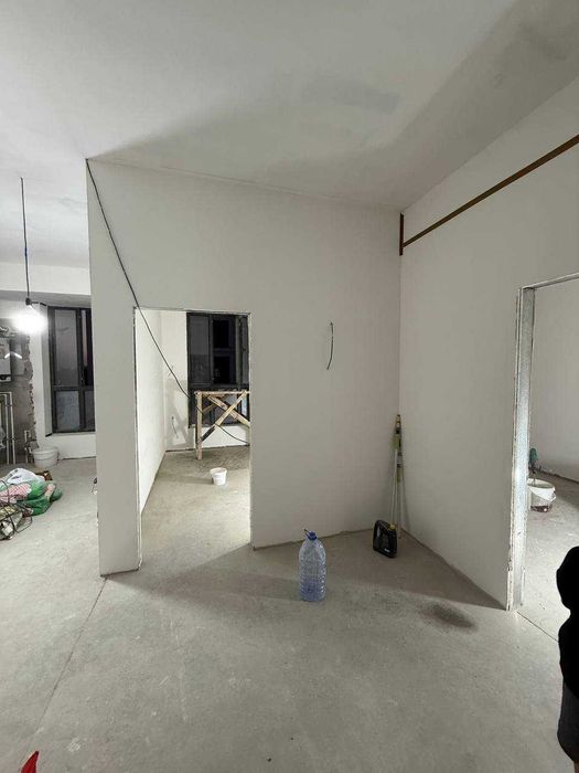 Новостройка EDISON 2/5/8 квартира 58м2 беловая отделка:  IT PARK