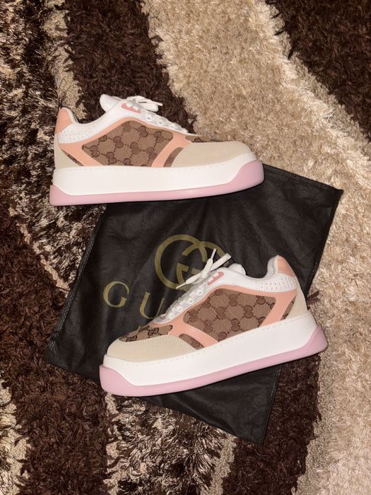 Adidasi Gucci Roz