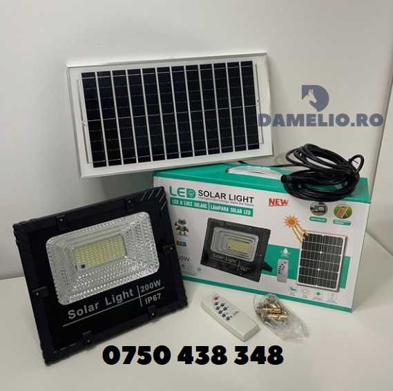 Proiector cu Panou Solar si Telecomanda, Rezistenta IP66, 200W