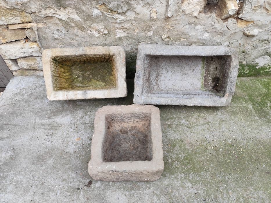 Каменни корита...