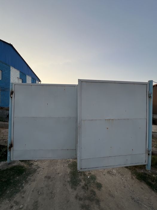 Продом вороту сделано с кочественного металла