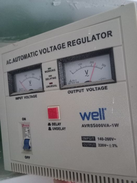 Regulator de curen