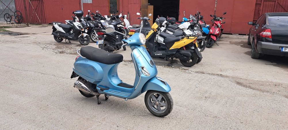 Piaggio Vespa LX125 I.E. / Import Belgia / Usor avariata / 2012