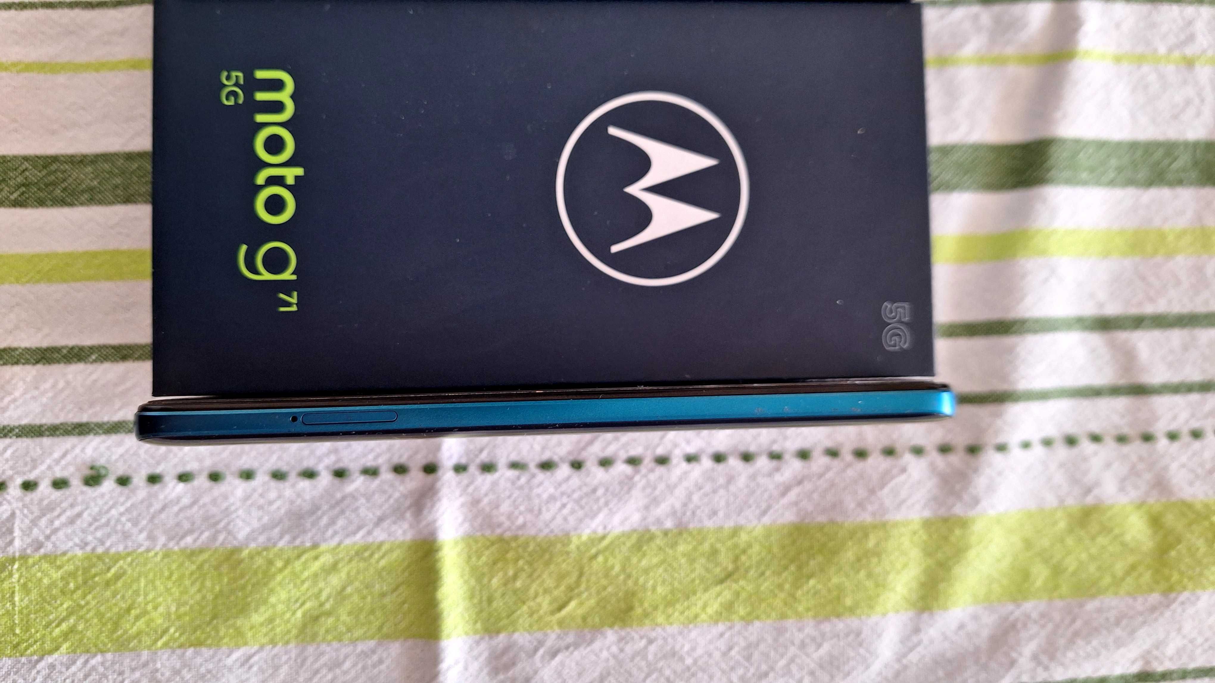 Motorola moto g71, 128GB, 6GB RAM Dual, 5G, подарък часовник