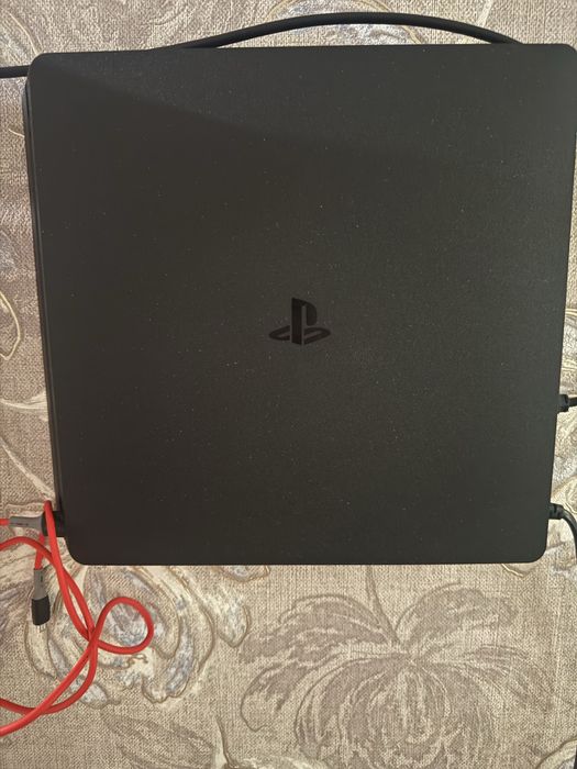 Продам PlayStation 4 на 1TB