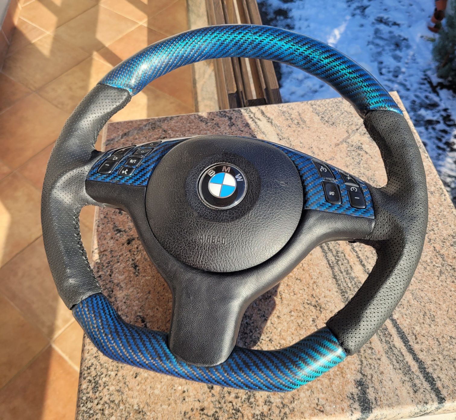 Volan carbon real albastru Bmw E46 E39 E53