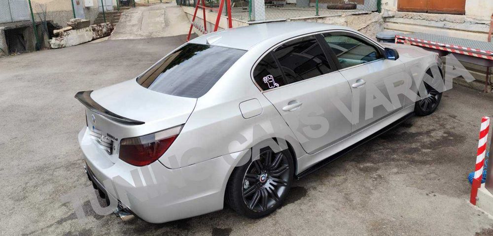 Лип добавка за прагове  БМВ Е60 Е61 BMW E60 E61 M-TECHNIK
