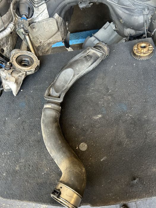 Маркуч (тръба) BMW F01/02 3.0d 245hp БМВ Ф01/02 245кс кулер всмукател