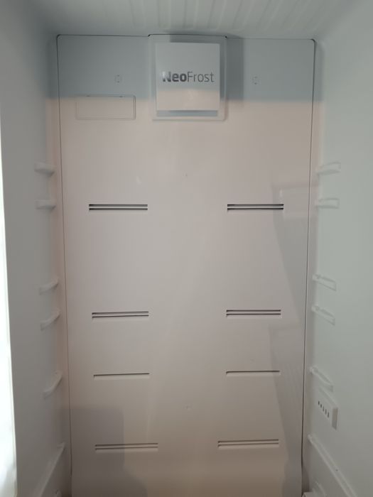 Frigider Beko defect