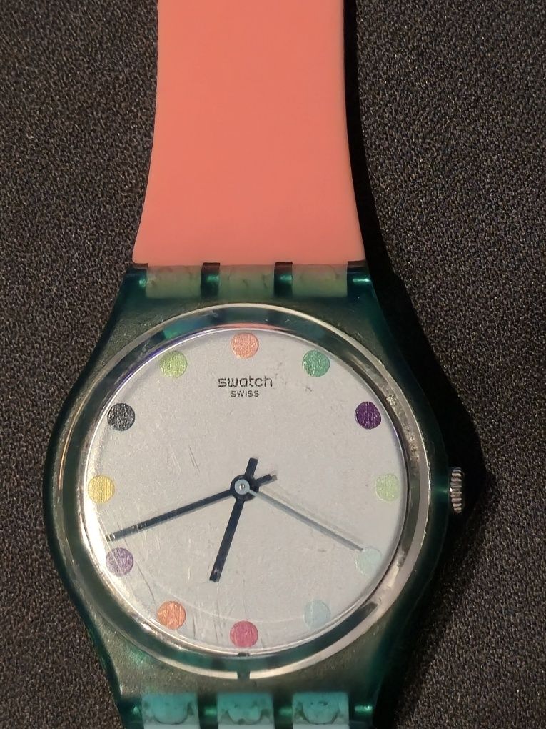 Часовник swatch Swiss.