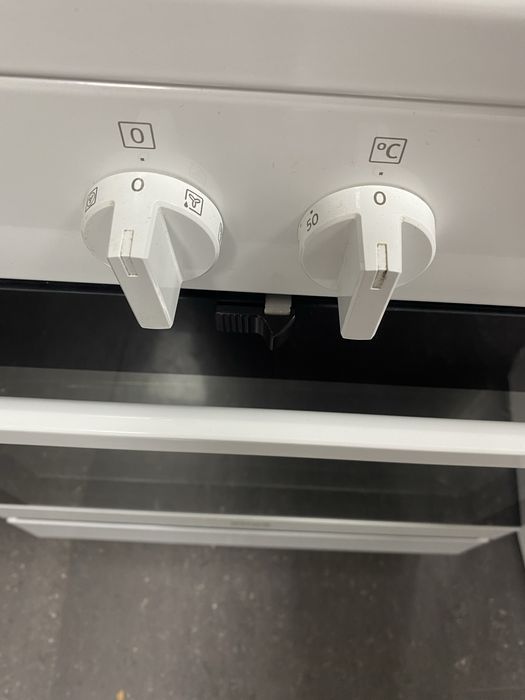 Свободностояща печка VOSS Electrolux