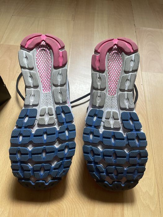 Adidasi Alergare UnderArmour HOVR INFINITE 3