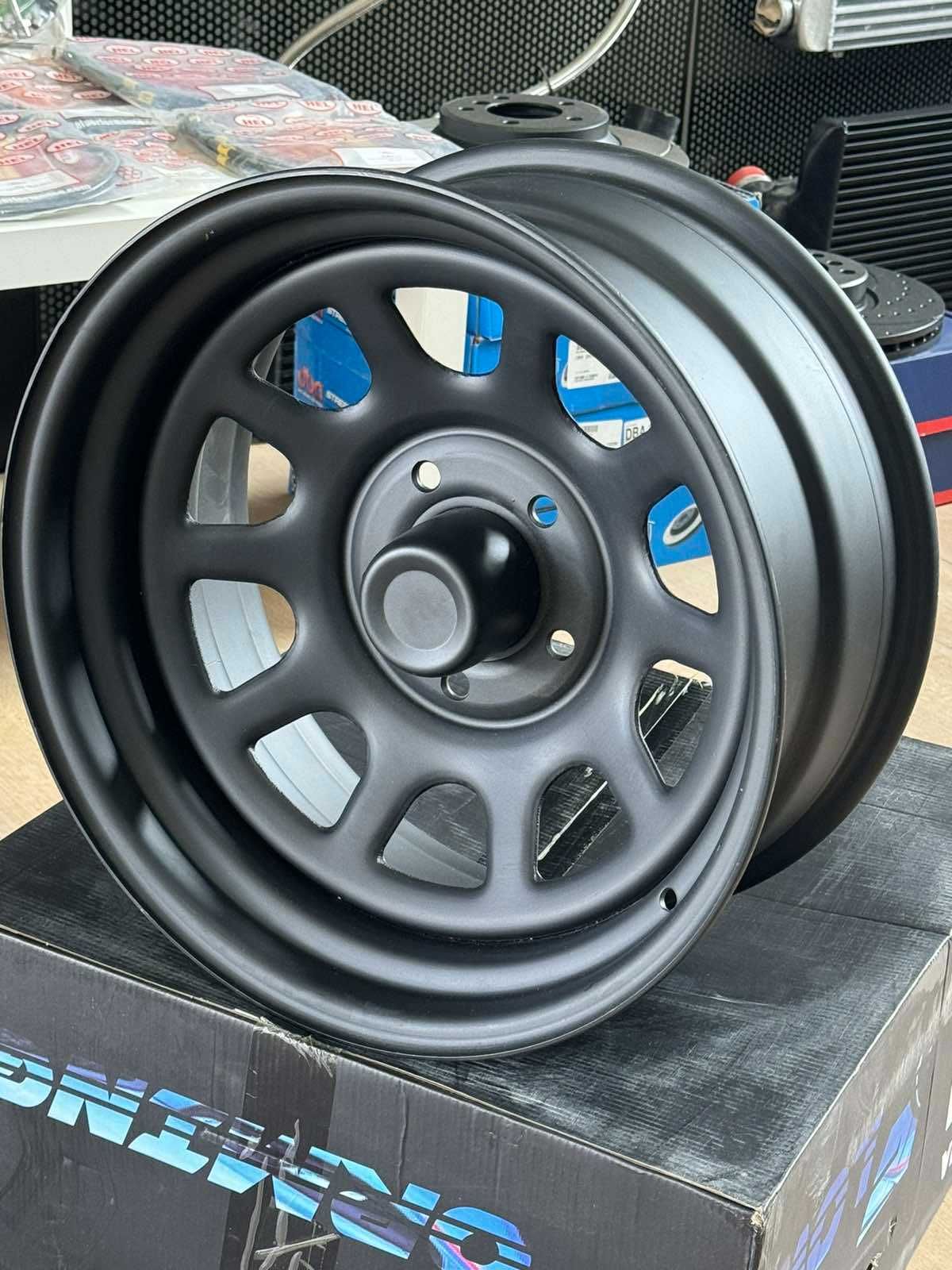 15x8J 6X139.7 ET -30 МИНУСОВИ Джанти за Toyota Nissan Mitsubishi