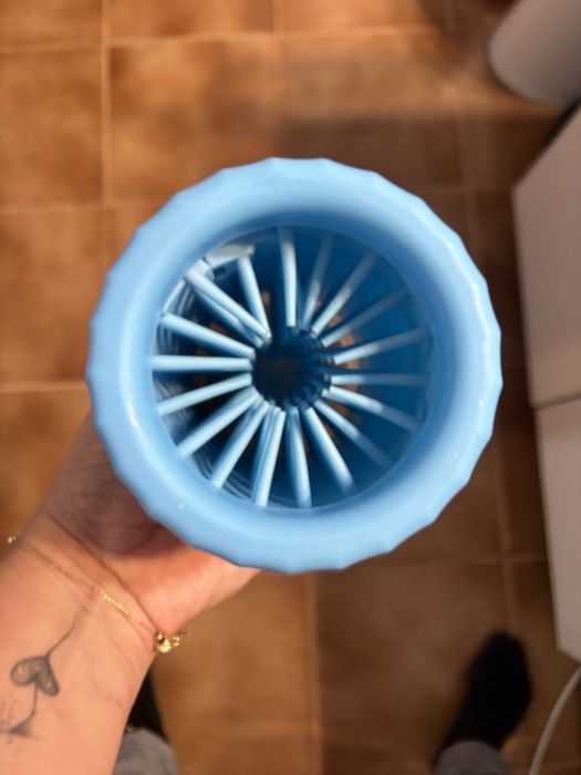 Aparat curatare labuțe animaluțe