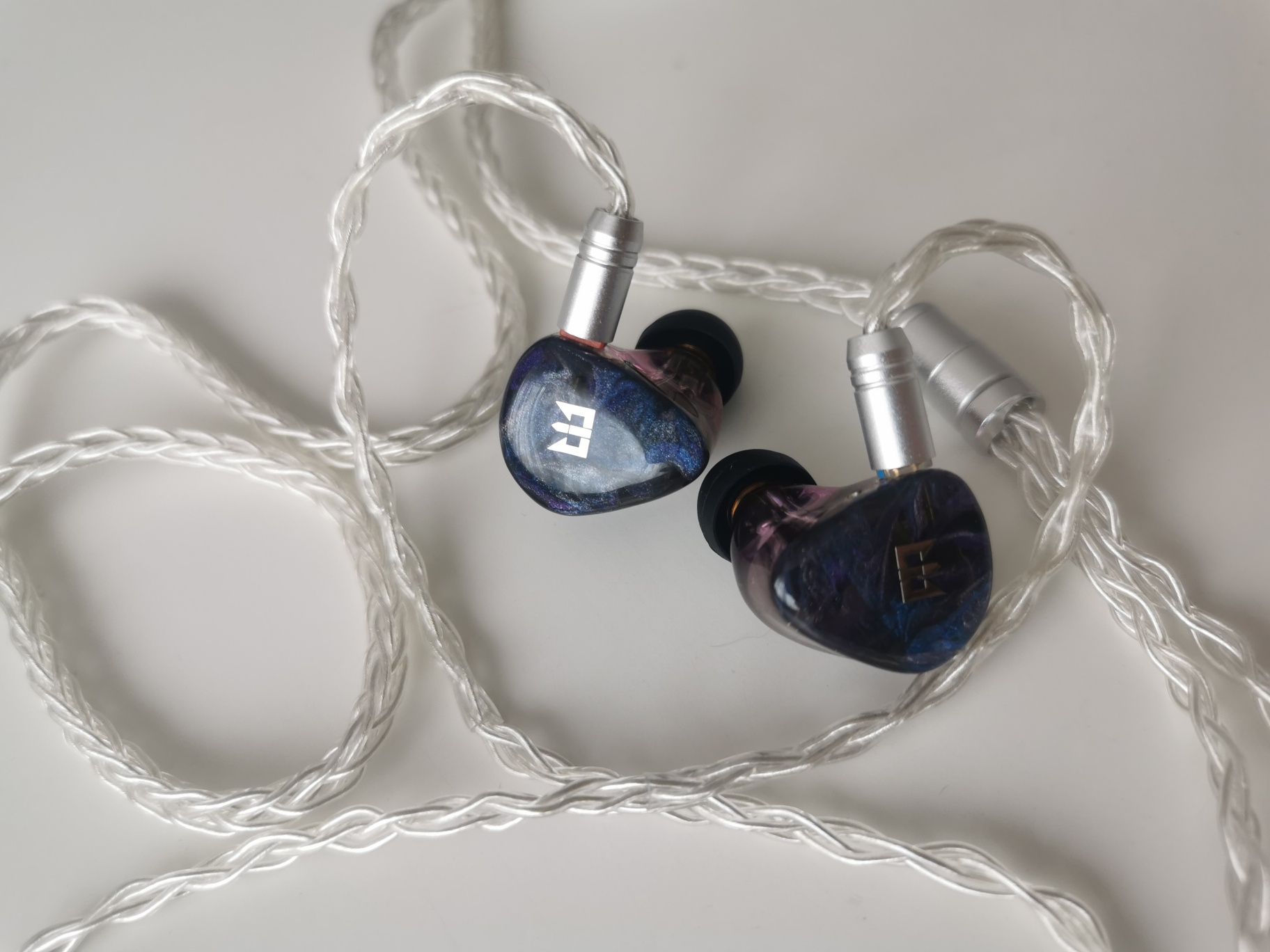 Casti IEM's KBear Tri Starsea