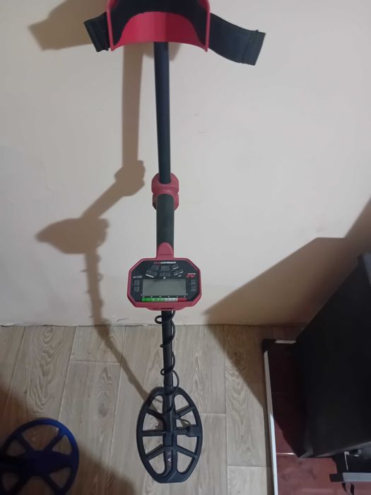 Металодетектор vanquish 540