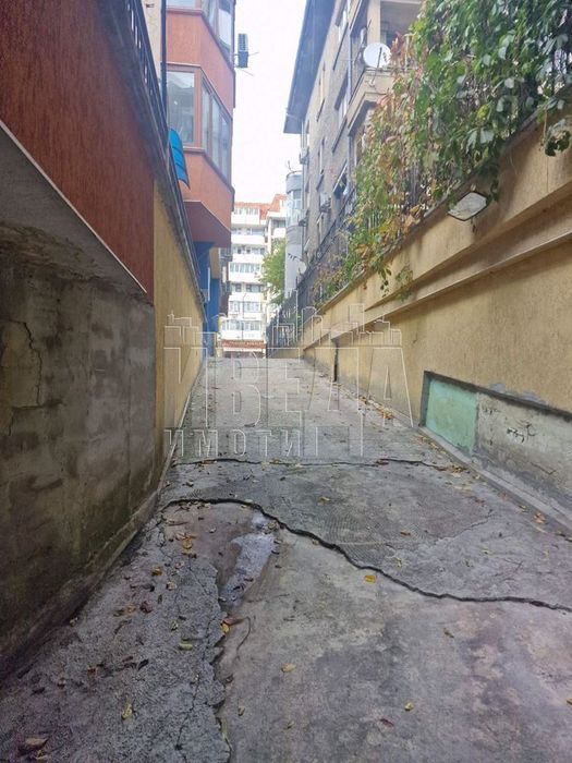 Гараж в Варна-Нептун площ 16 цена 34000