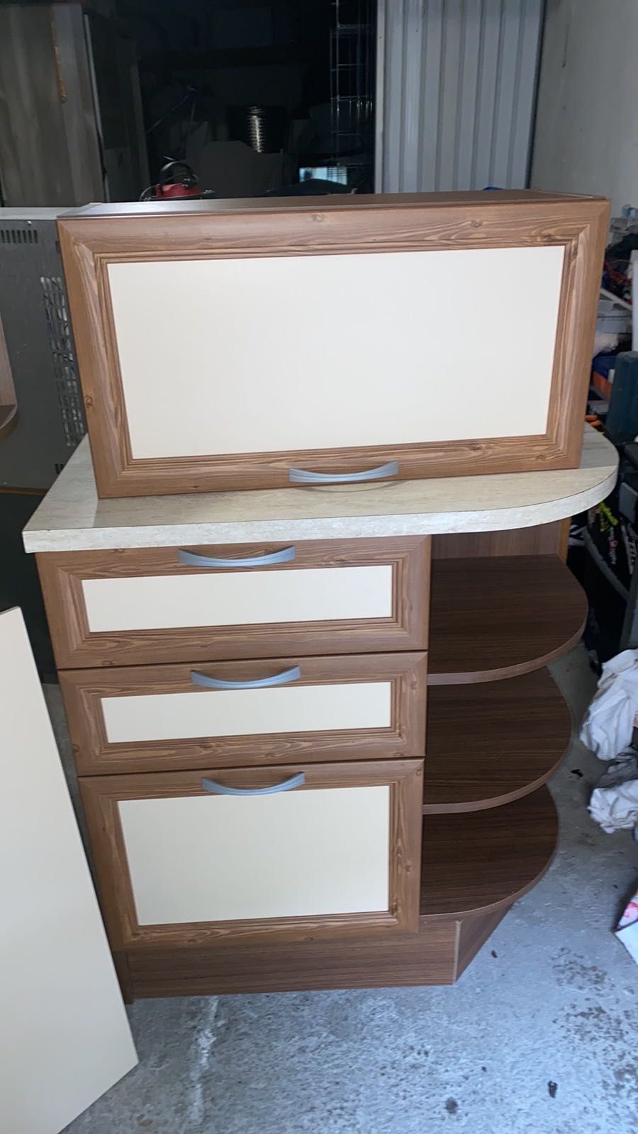 Продавам мини кухня