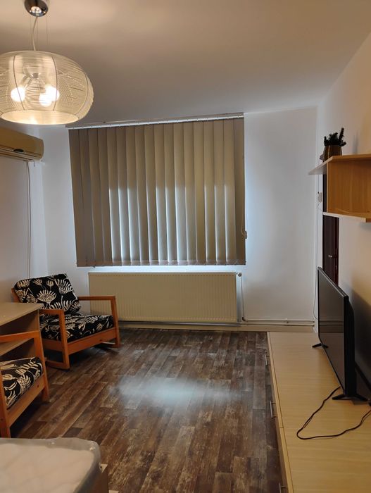 de inchiriat apartament cu 2 camere etj 1 zona centrala
