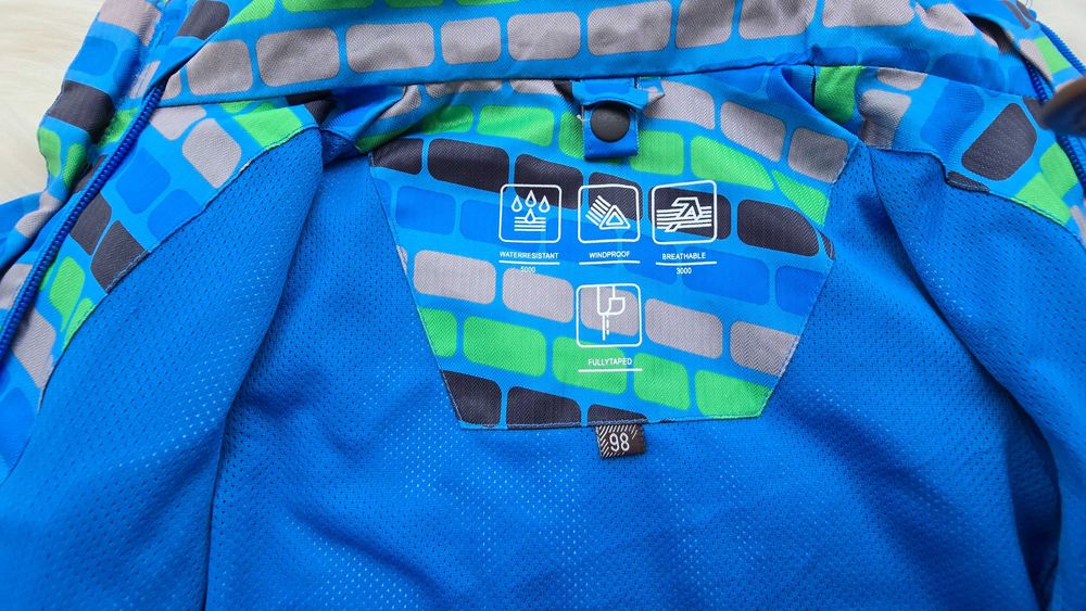 Комплект за дъжд 3-4години