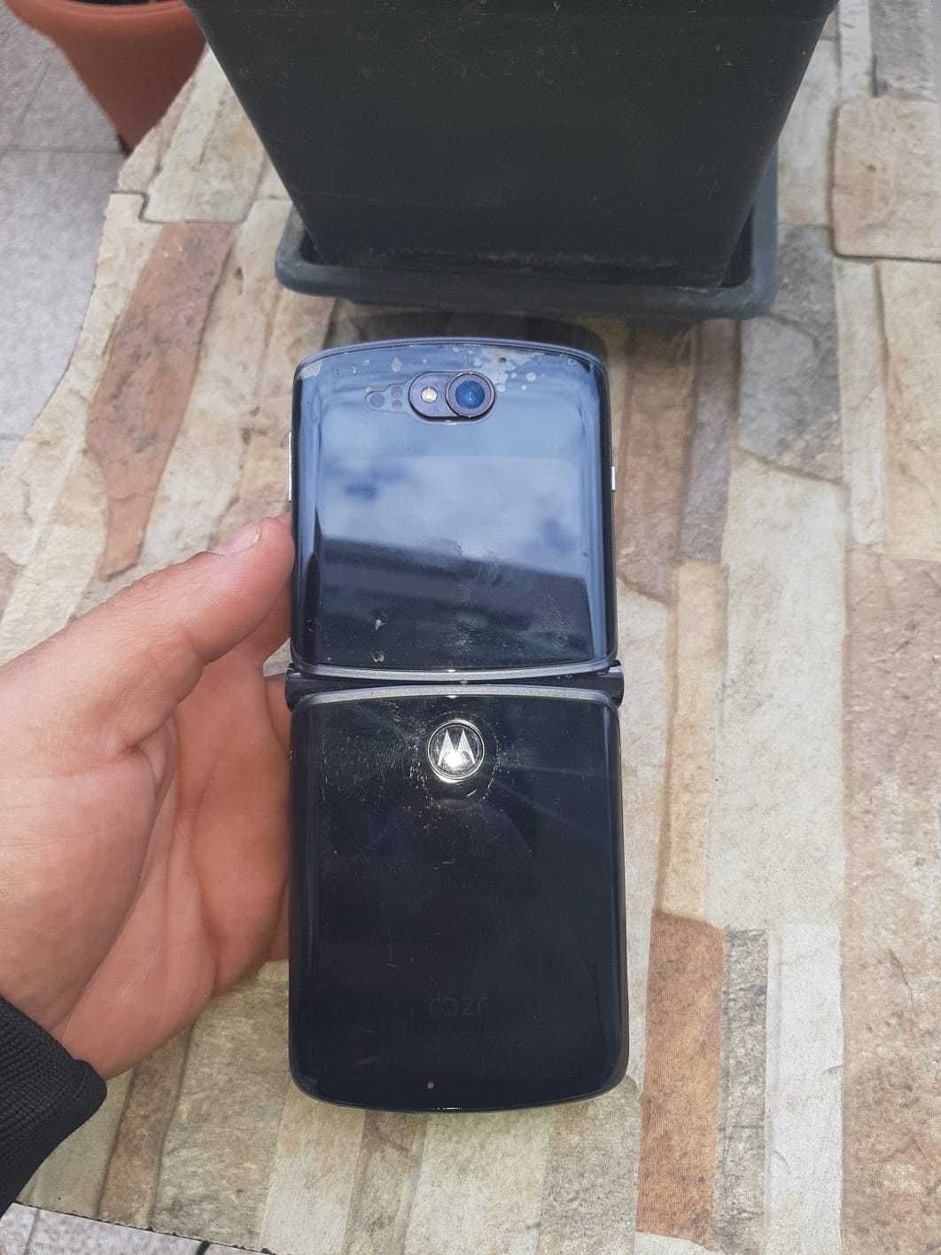 Motorola razar flip 5g