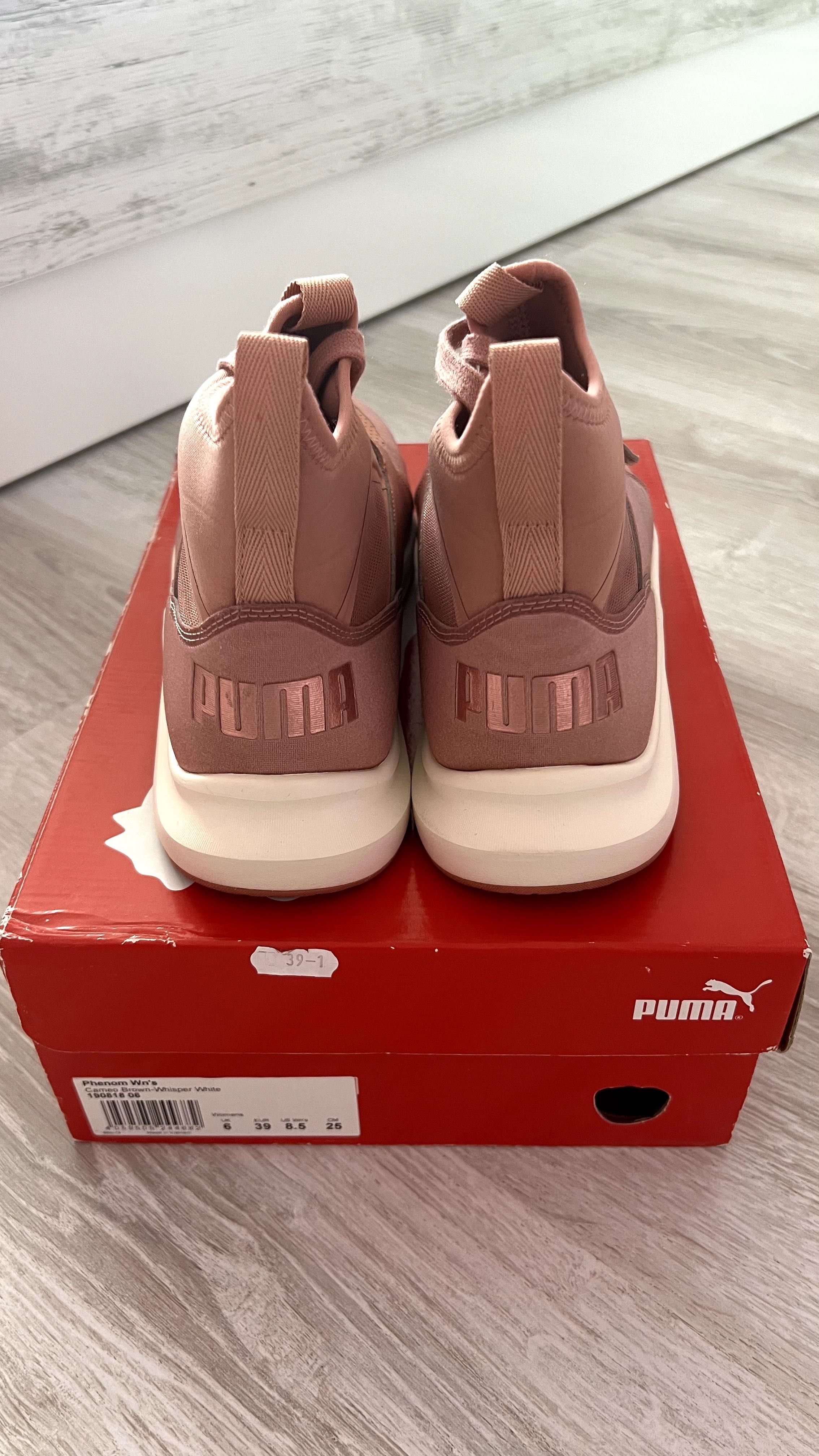 Oбувки Puma Phenom