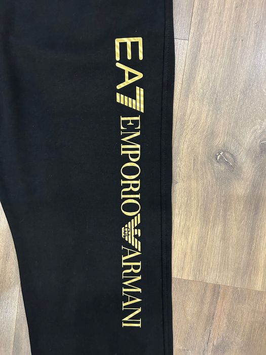 ОРИГИНАЛЕН екип Emporio Armani Exchange
