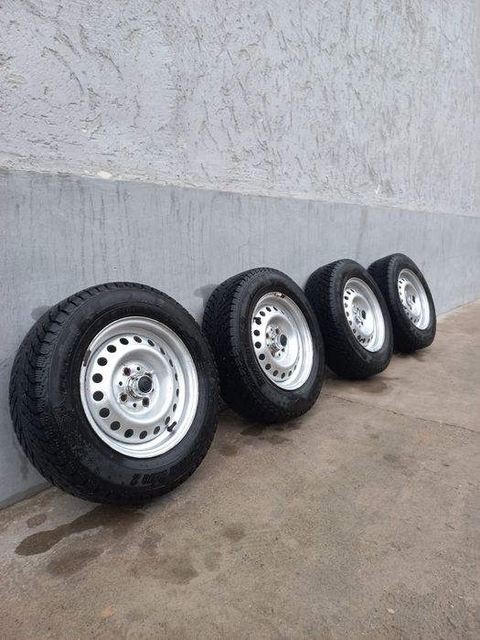 Продам зимный шина R 13