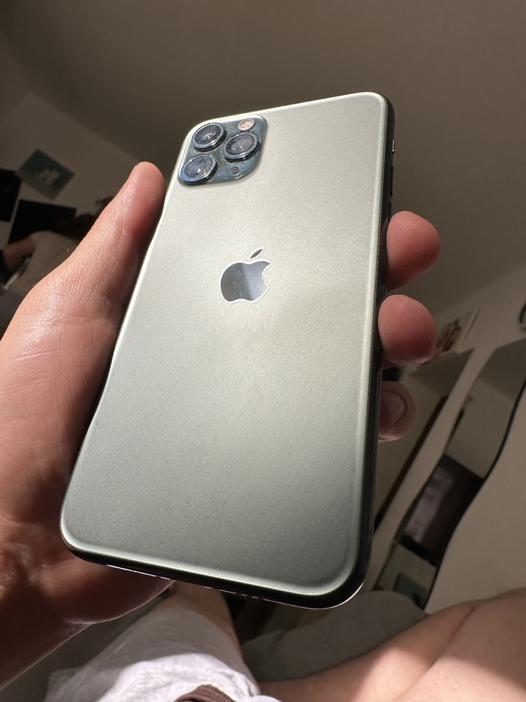 Iphone 11 pro functional 100%