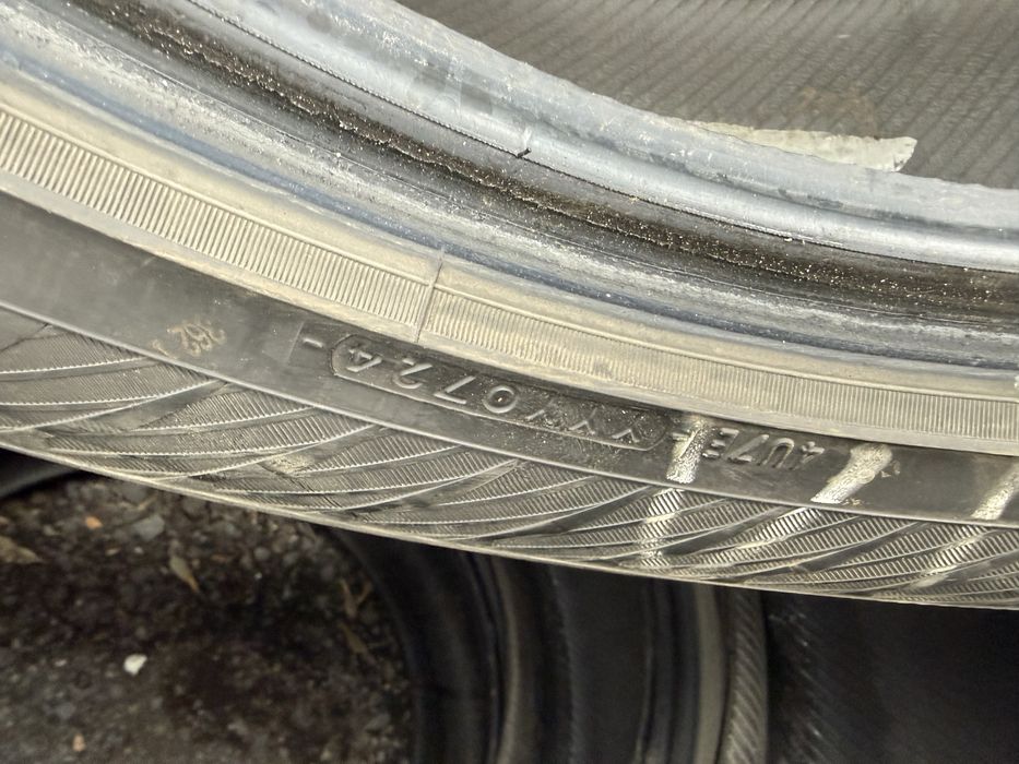 Резина новая почти