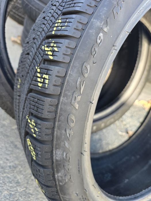 Anvelope iarna 245 40 20
