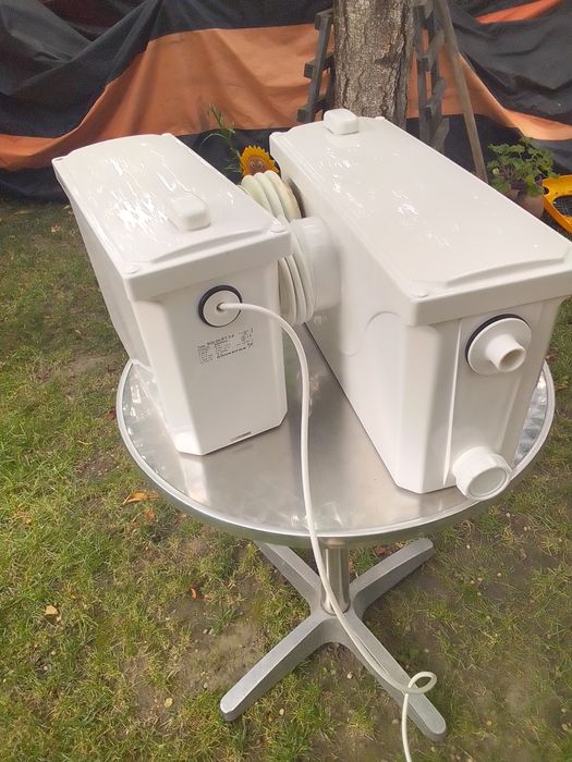 Vând pompă cu tocător grundfos