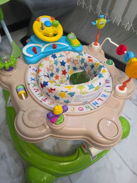 Проходилка 4 в 1 ,кол за бебе,музикална играчка за кошара